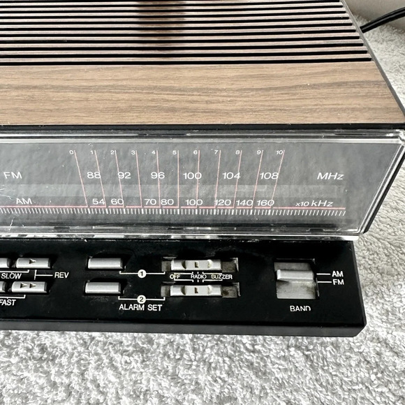 Vintage Realistic Chronomatic 259 Digital AM/FM  Alarm Clock Radio - Picture 8 of 14